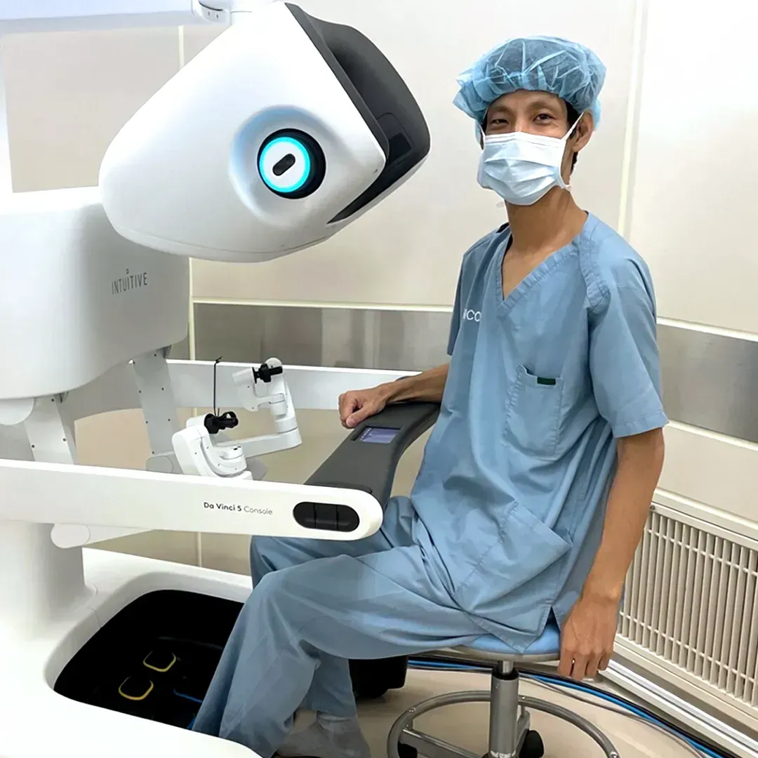 ロボット支援低位前方切除(骨盤内操作のノーカット動画)